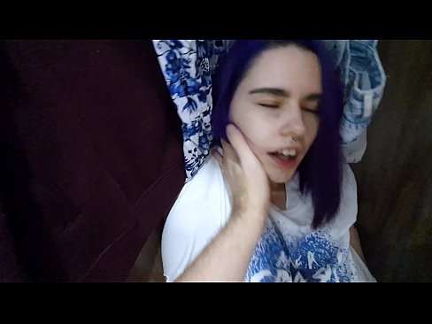 ❤️ Leidsin oma õe kapist ja aitasin tal cumida ️❌ Porno at porn et.extratorrents.top ❌️❤